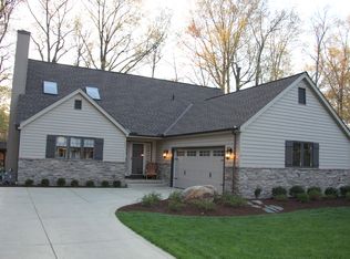 622 Yarmouth Dr, Bay Village, OH 44140
