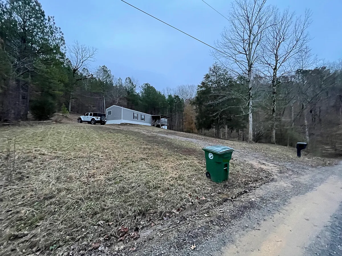 Photo 2 of 12 - 543 County Road 947 - Crane Hill, AL Building Photo - 543 County Road 947