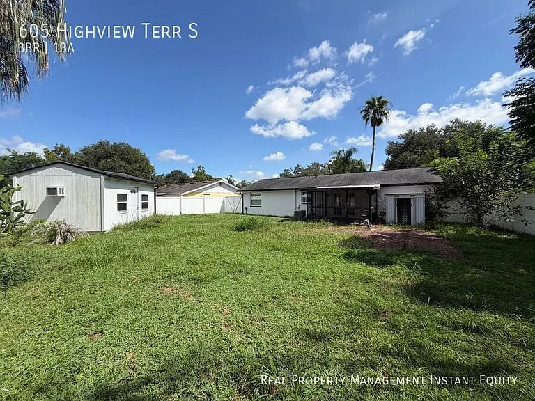 605 Highview Ter S — Photo 23