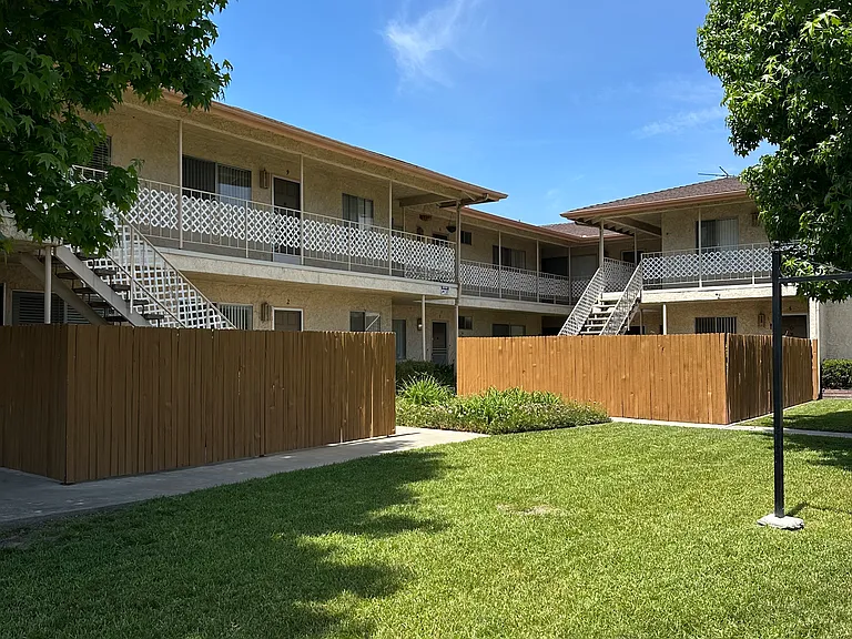 5305 Tyler Ave #3 — Photo 1