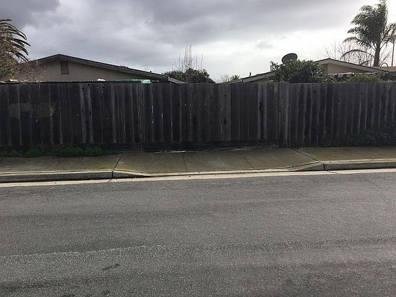5th image of 642 Bronte Ave