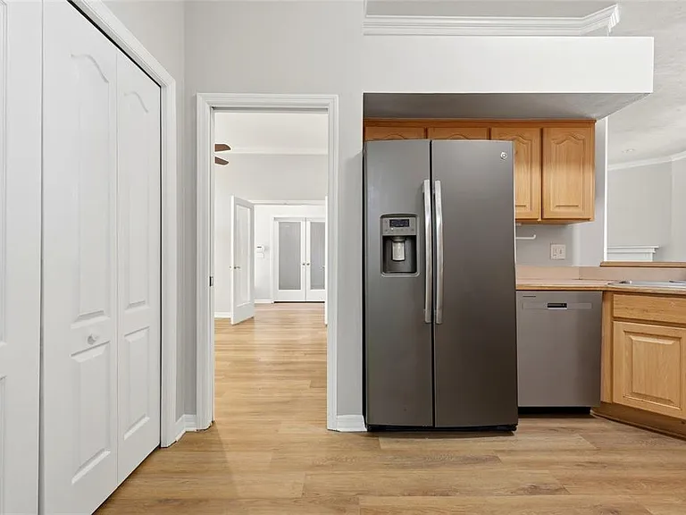 1111 SW 80th Dr — Photo 8