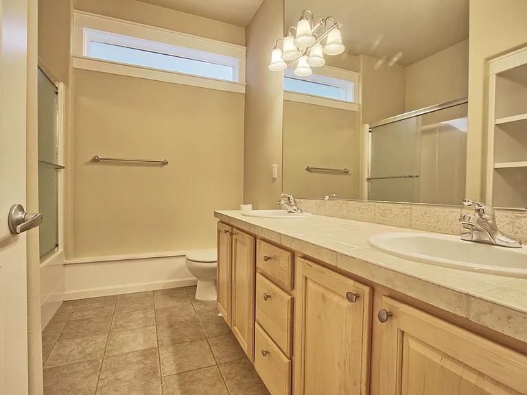 360 N Stonegate Dr — Photo 14
