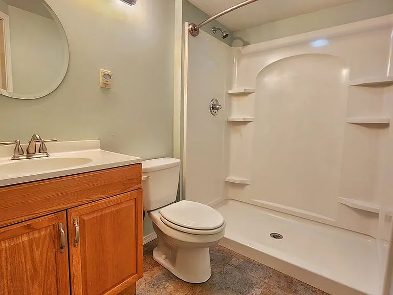 7517 Brooklyn Ave NE — Photo 13
