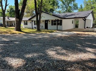 815 Ridge Dr, Sallisaw, OK 74955