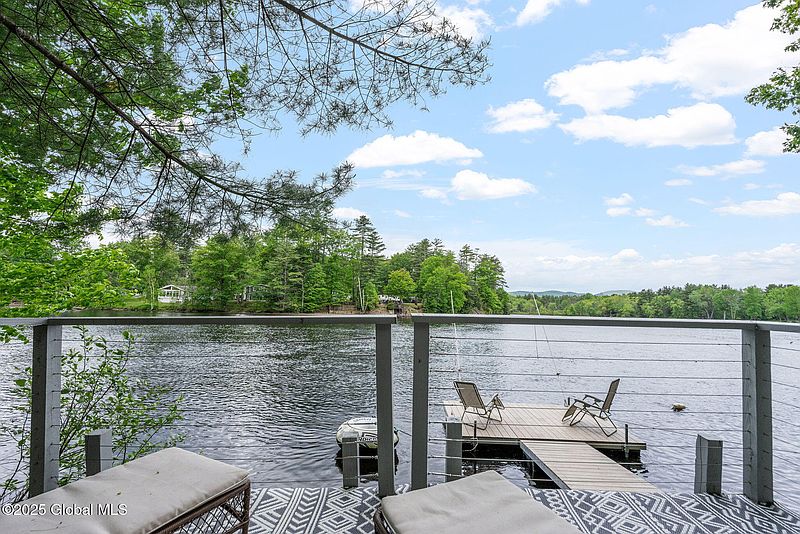 5th image of 858 East River Drive