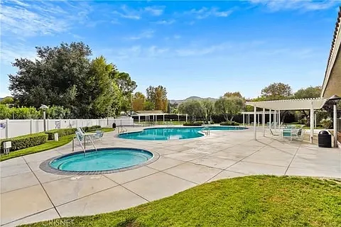 24307 La Glorita Cir — Photo 20