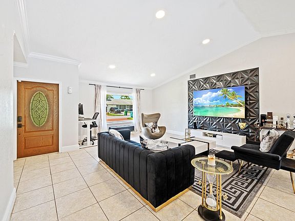 3rd image of 7311 NW 46th Street