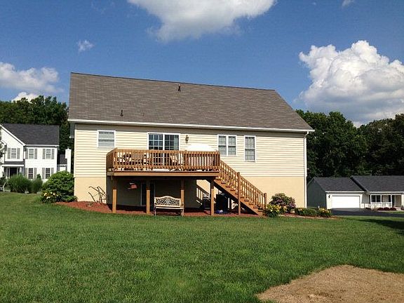 4th image of 145 Leah Dr