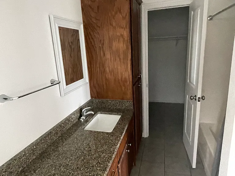 156 Michael Ave — Photo 13