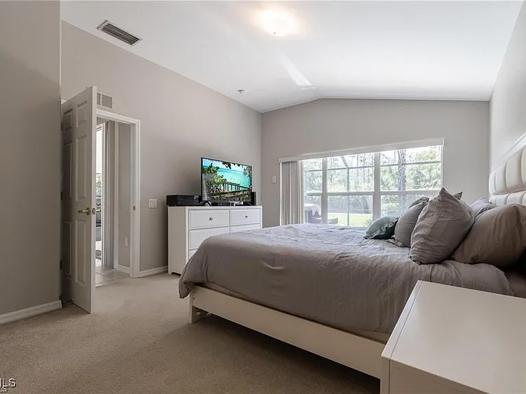10074 Oakhurst Way — Photo 9