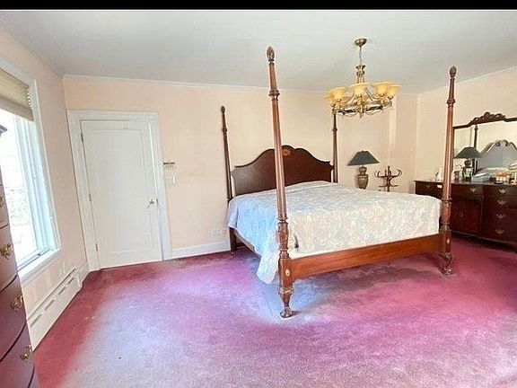 3rd image of 8209 Surrey Pl