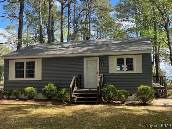198 Bay Quarter Dr, Heathsville, VA 22473