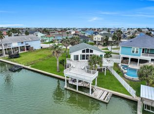 22218 Matagorda Dr, Galveston, TX 77554
