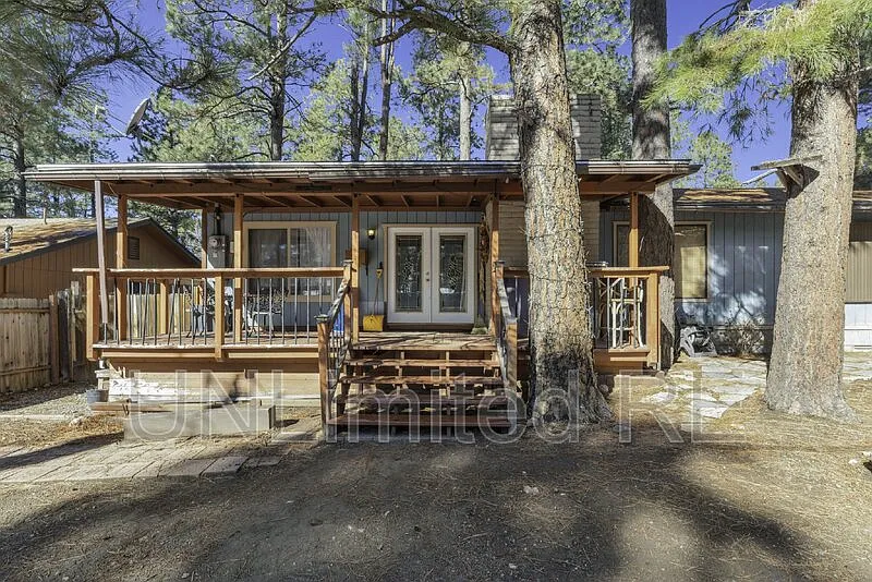 3 bed, 2.0 bath, 1604 sqft, $2,800 — Photo 3