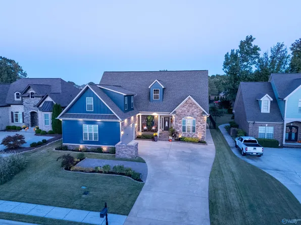 14074 Muirfield Dr, Athens, AL 35613