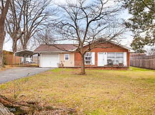 3807 NW Orangewood Rd, Knoxville, TN 37921