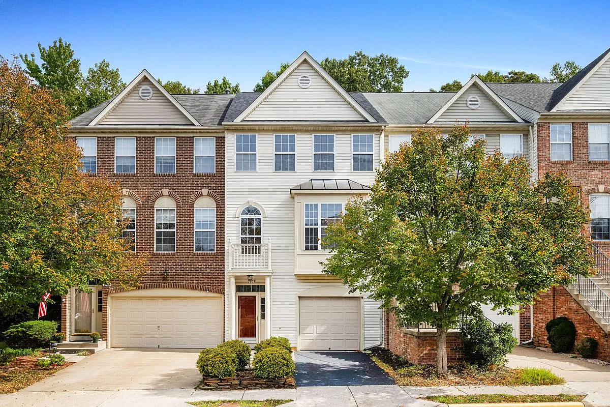 3 bed, 2.5 bath, 1616 sqft, $3,600 — Photo 1