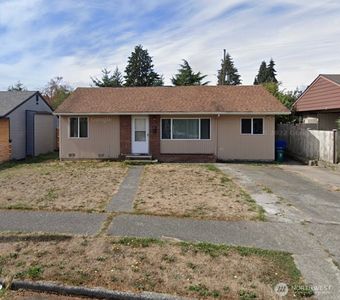 9231 32nd Ave SW, Seattle, WA, 98126