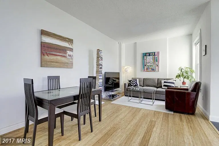 1 bed, 655 sqft, $2,300 — Photo 4