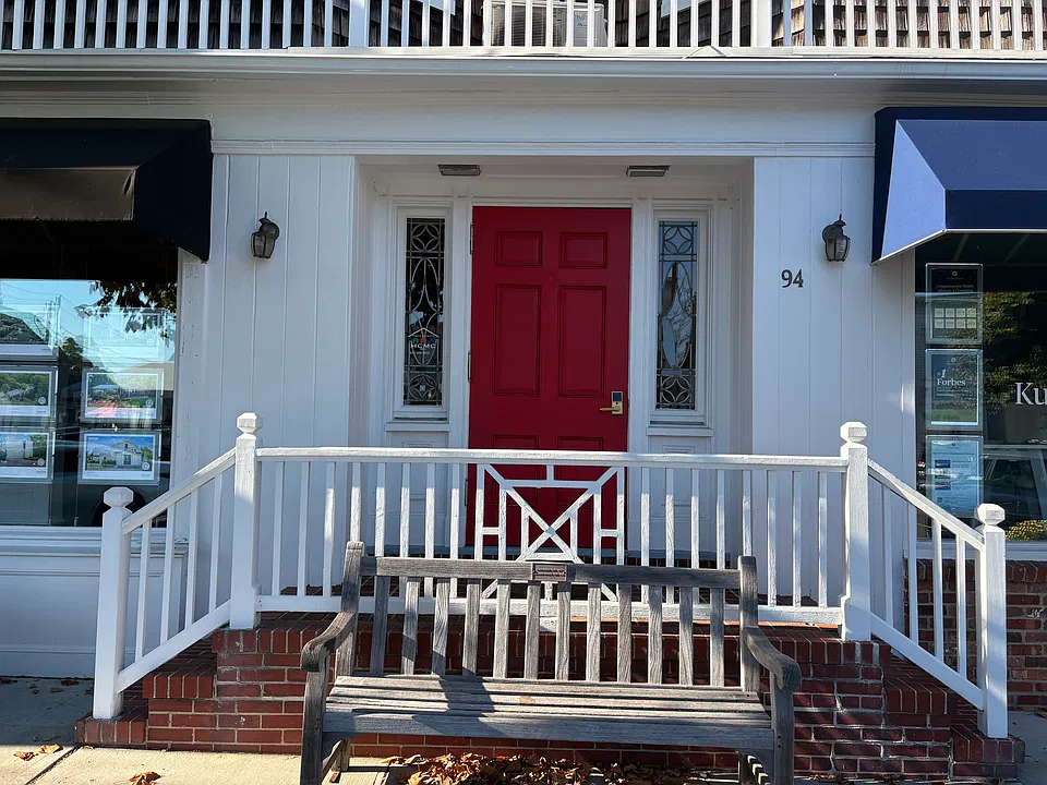 94 Main St #1