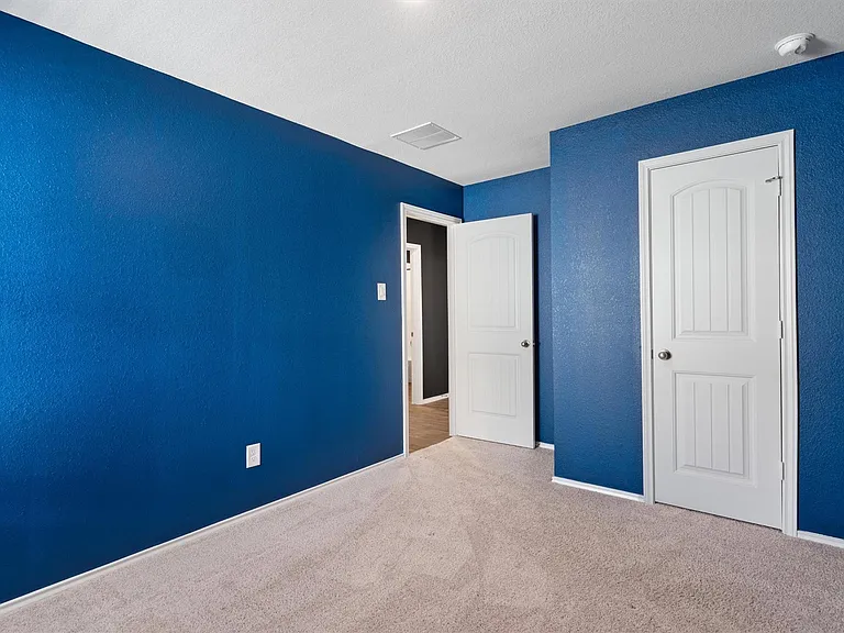 352 Sickle Loop — Photo 26
