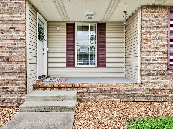 2nd image of 2655 Derby Dr