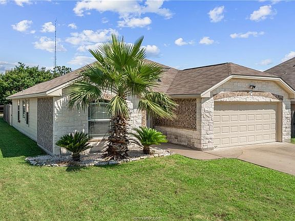 2nd image of 2811 Horseback Dr
