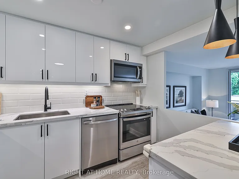 1338 York Mills Rd #309 — Photo 16