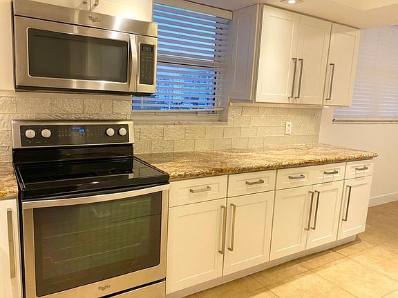 5th image of 1351 NE Miami Gardens Dr #B15