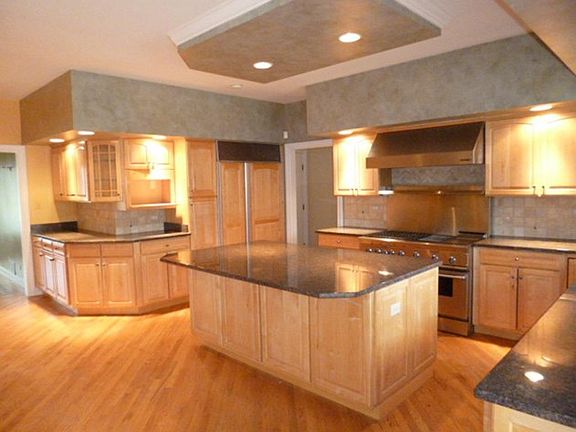5th image of 6556 Berrywood Dr