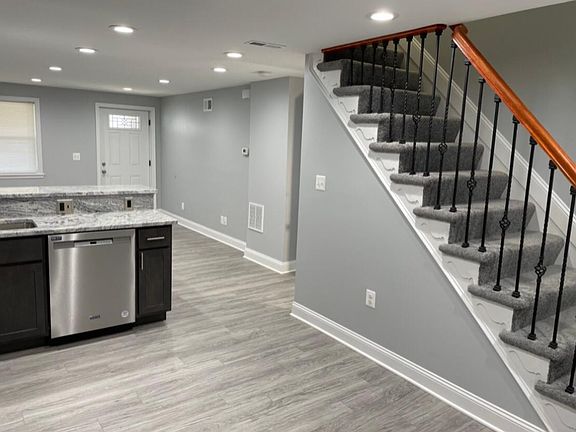 3rd image of 7829 Saint Boniface Ln