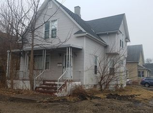 530 27th St, Rock Island, IL
