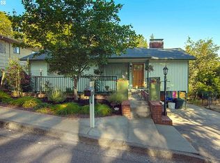 1034 SE Terrace Dr, Roseburg, OR