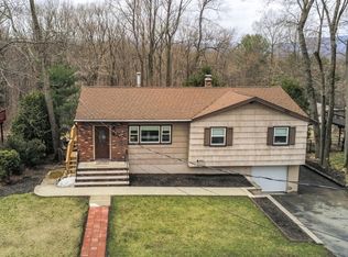 30 Cannonball Rd, Wanaque, NJ 07465