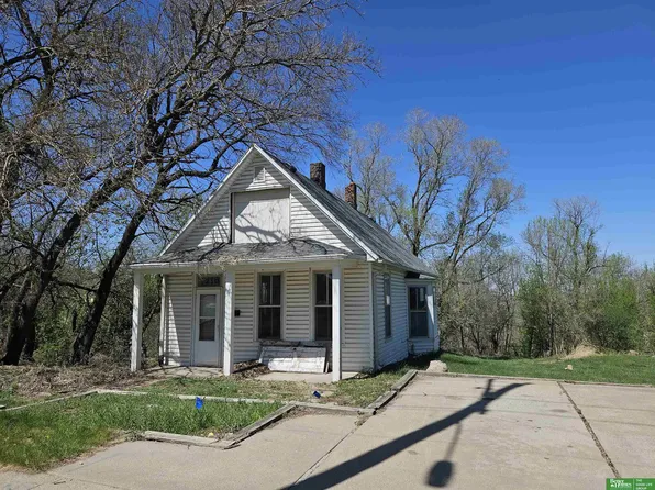 210 Cedar St, Omaha, NE 68108