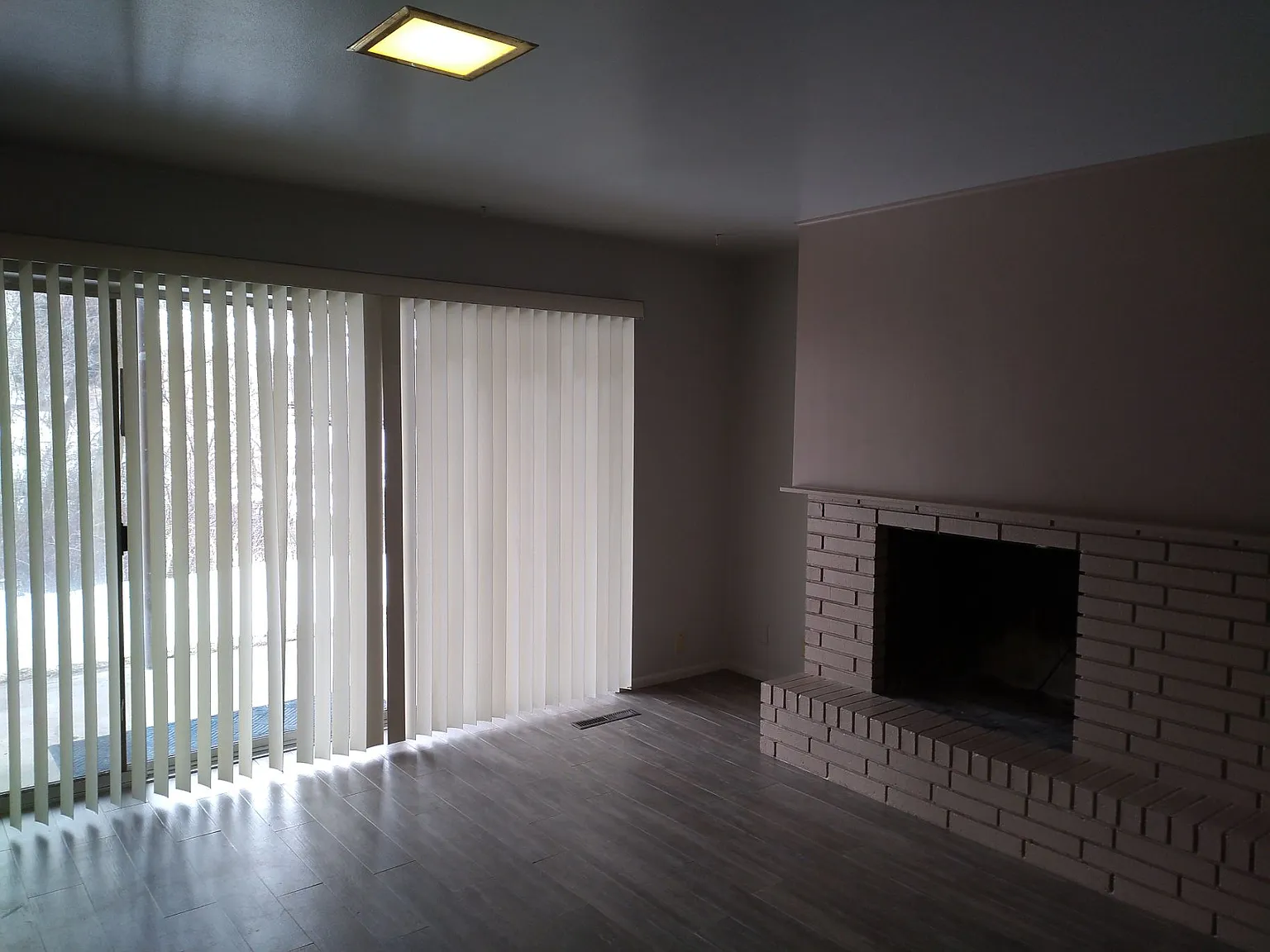 2 bed, 896 sqft, $1,050 — Photo 3