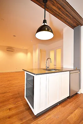 Rented by Nooklyn NYC LLC | media 17