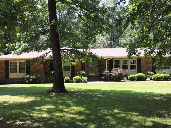 1402 N Marr St, Pocahontas, AR 72455