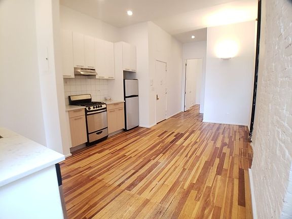 2nd image of 420 Saint Nicholas Ave APT 5C