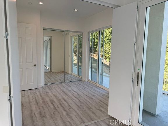 5th image of 4724 El Caballero Dr