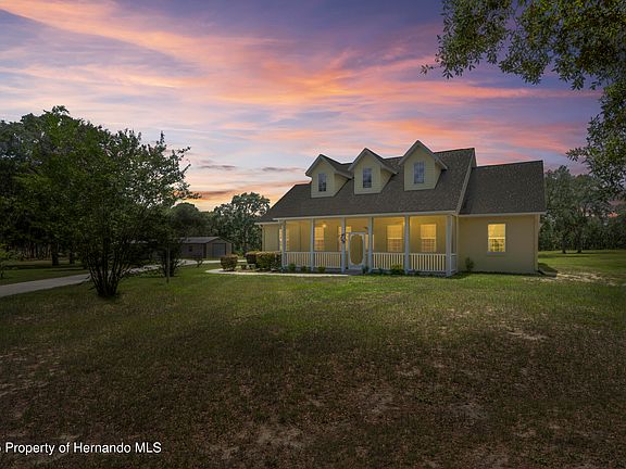 3rd image of 5830 S Gray Oak Ter