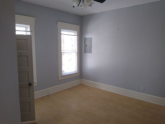 2nd image of 2245 Oak St APT 2