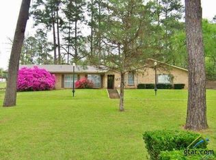 1517 S Dickinson Dr, Rusk, TX 75785