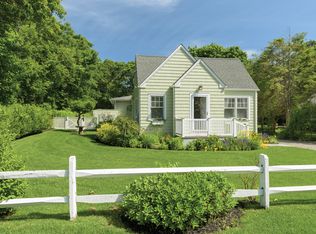 17 Fanning Ave, Hampton Bays, NY 11946