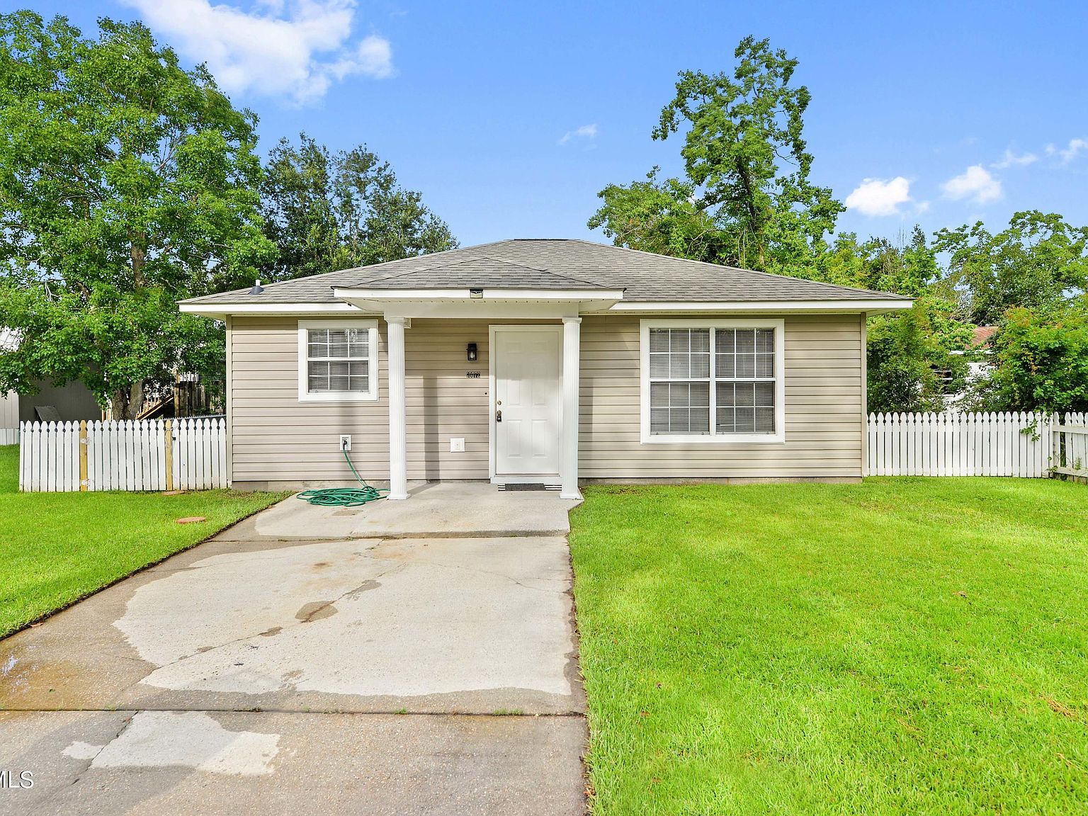 10072 Fountain Ave, Diberville, MS 39540 Zillow