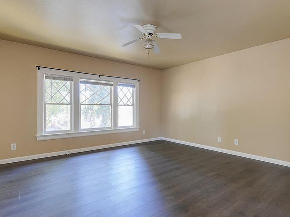 4th image of 702 S 10th St