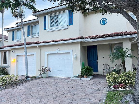 2nd image of 2776 S Evergreen Circle