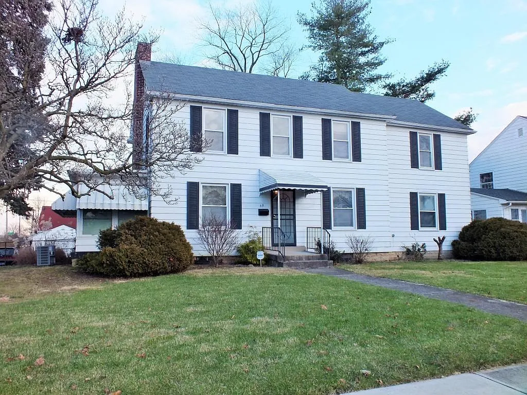 694 Binns Blvd photo 1