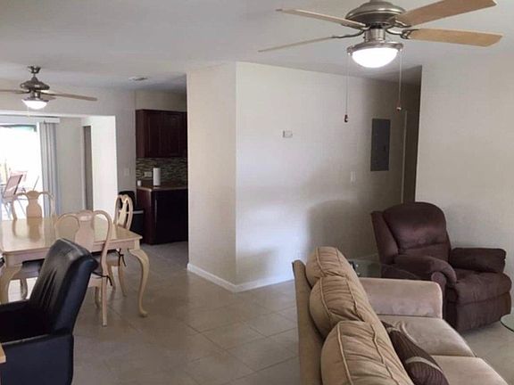 5th image of 3761 SW 23rd St